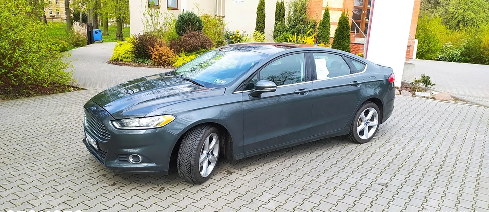 Ford Fusion cena 51500 przebieg: 180000, rok produkcji 2015 z Jedwabne małe 137